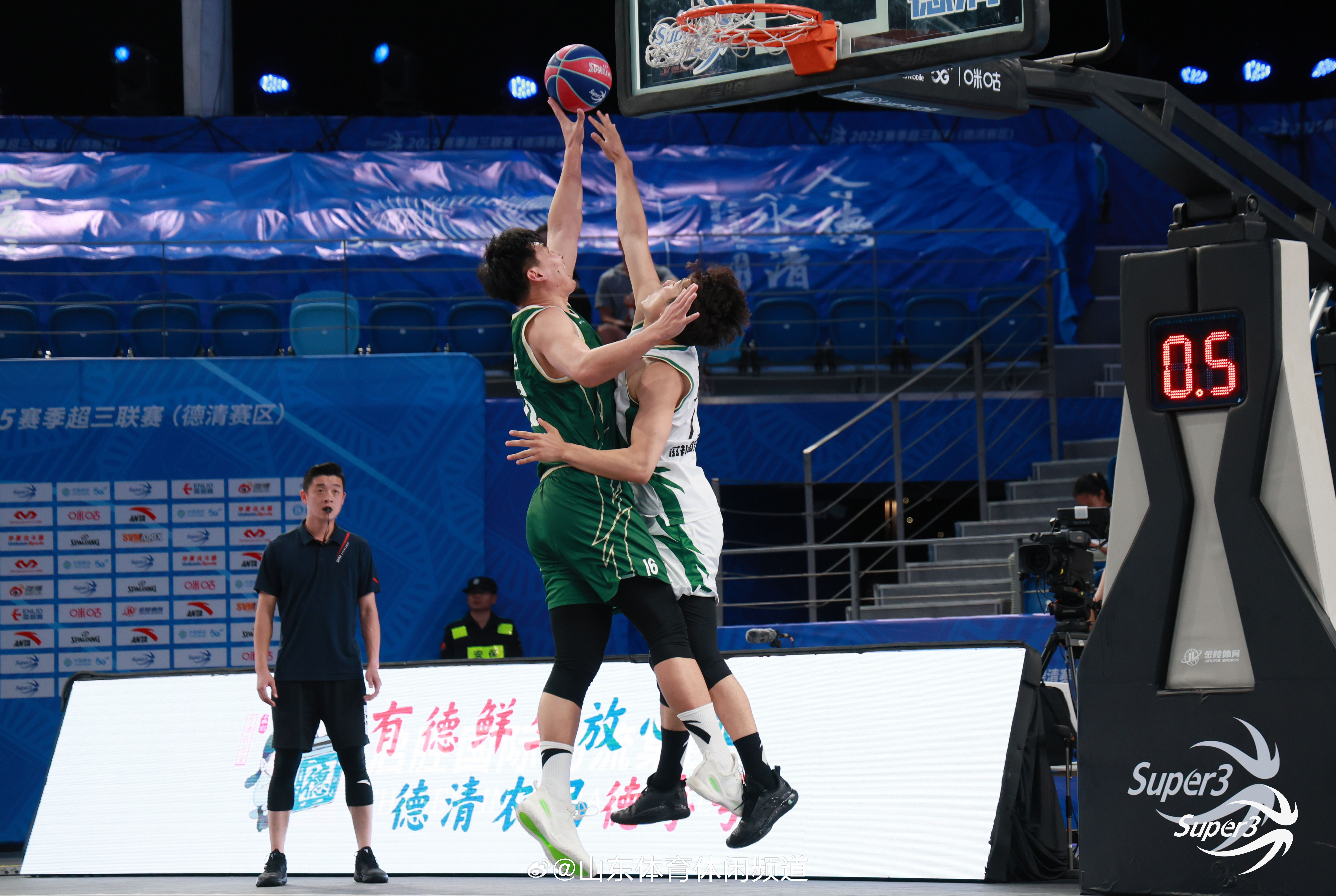 九游体育官网 -关于清晨体能课后；皇家马德里更衣室发声备战CBA常规赛；压力陡增；控场能力受关注的信息