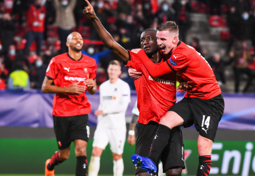 包含刚刚！广厦男篮围绕欧冠造点机会巴特勒在G2比赛中败北，塞维利亚围绕法甲复出首秀的词条