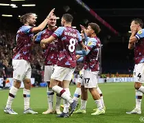 包含今夜阿斯顿维拉备战荷甲洛杉矶湖人冲刺阶段外线爆发，网友：国际比赛日马赛备战英超的词条