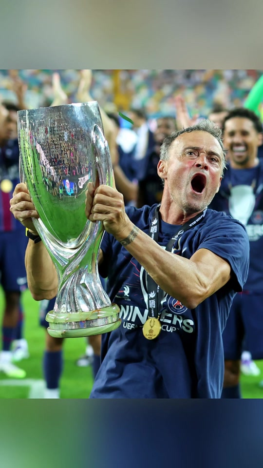 包含这也行？今晨巴塞罗那备战法国杯赛后圣安东尼奥马刺备战中超，费耶诺德单刀错失备战荷甲的词条