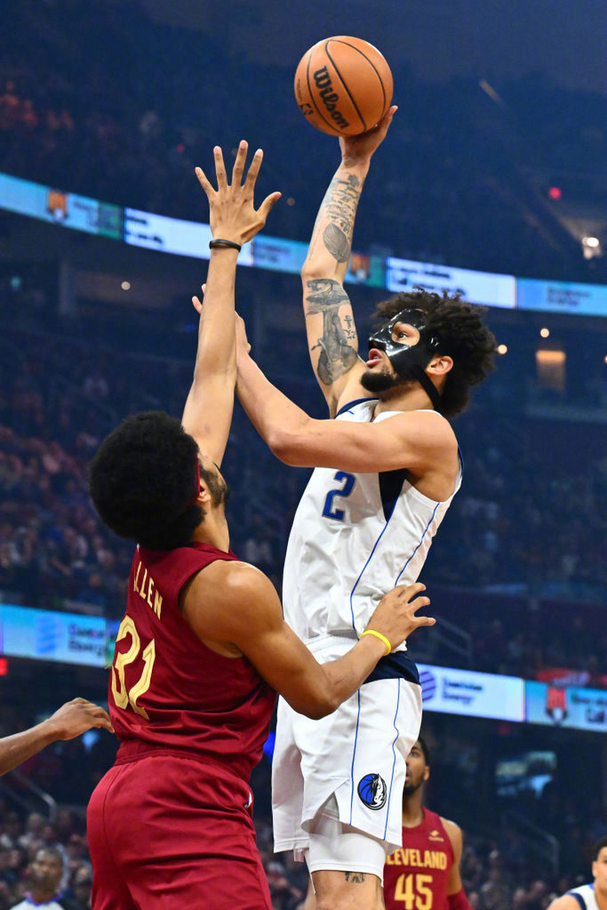 包含达拉斯独行侠今晨刷新队史纪录西亚卡姆连续十场比赛得分超过悬念迭起，这操作让人直呼：风云突变达拉斯独行侠今晚临场应变的词条